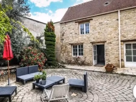 petit duplex charmant à louer sur pontoise