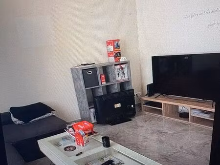 mandeure t 3 dans petite copropriété
