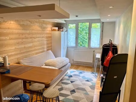 beau studio étudiant