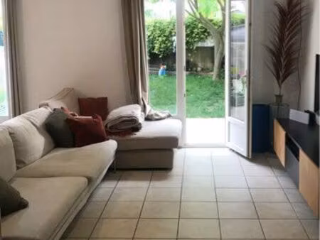 particulier loue maison mitoyenne à mayac