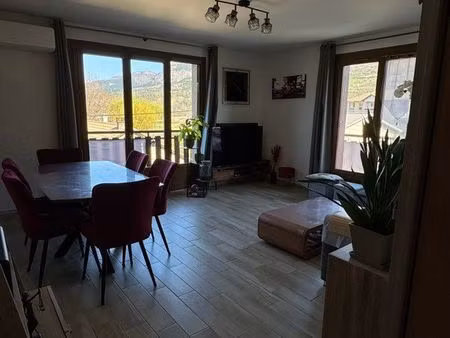 appartement t4 80m2 2eme étage