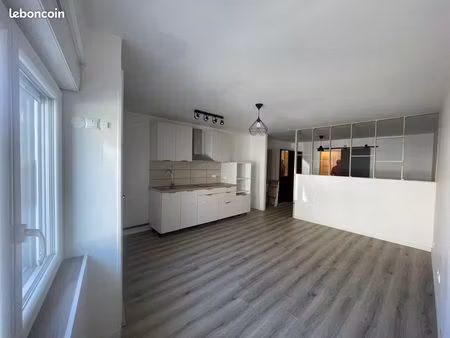 studio 1 pièce 37 m²