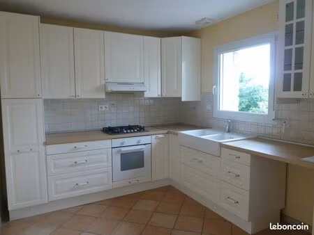 maison 4 chambres carhaix
