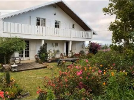 maison à louer à petite île