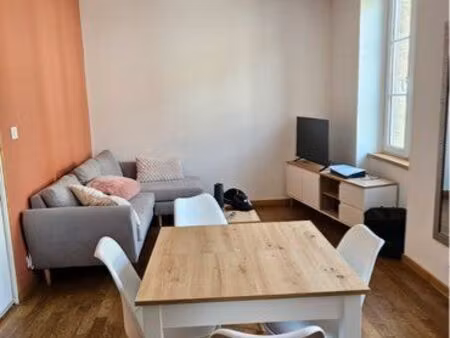 location t2 centre ville avranches