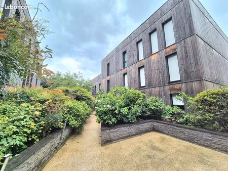 magnifique appartement 4 pièces de 88m² immeuble récent