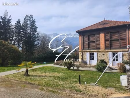 triplex 4 pièces 84 m²