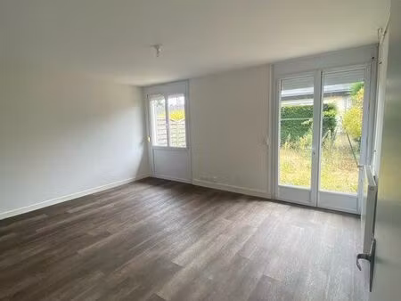 loue maison durtal