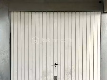 parking de 19 89 m² à villeurbanne