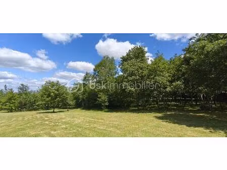 terrain de 1 025 m² à monclar-de-quercy