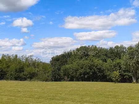 terrain de 1 360 m² à monclar-de-quercy