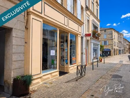 local commercial  plein centre-ville avec cave.