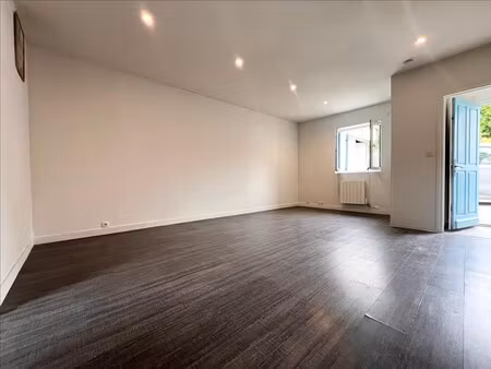 maison - 50 m2 - 2 pièces - non meublé