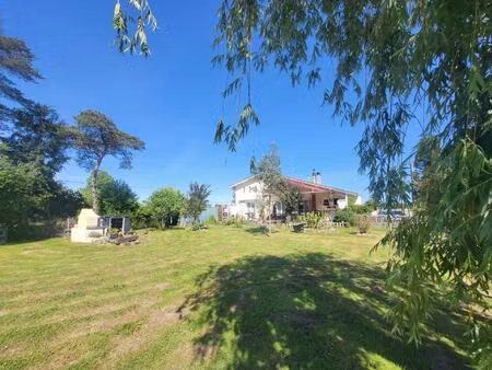 maison de 142m2 à 2min de monségur.