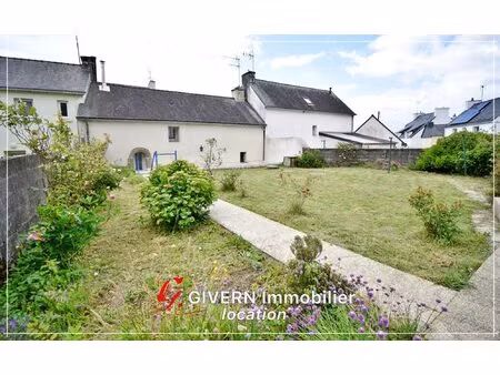 location meublée – maison avec jardin et garage – centre de