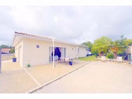 maison - 138m ²