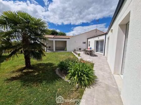 vente maison à moutiers-les-mauxfaits (85540) : à vendre / 132m² moutiers-les-mauxfaits