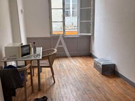 location appartement 2 pièces à fontenay-le-comte (85200) : à louer 2 pièces / 30m² fonten