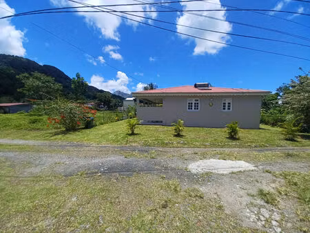 vente maison 3 pièces  91.00m²  le morne