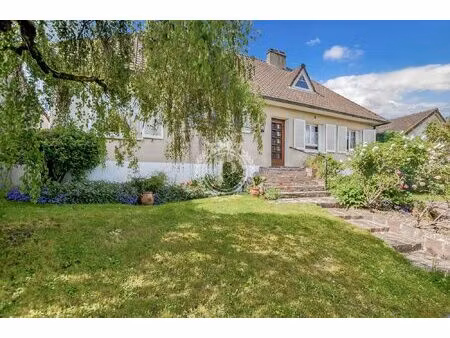 belle maison familiale 7p - seteur calme et résidentiel.