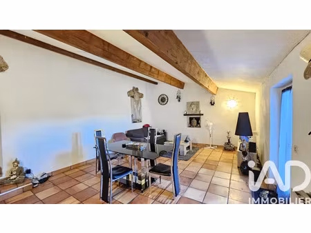 appartement à villecroze (83690)