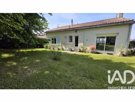maison à blaye (33390)