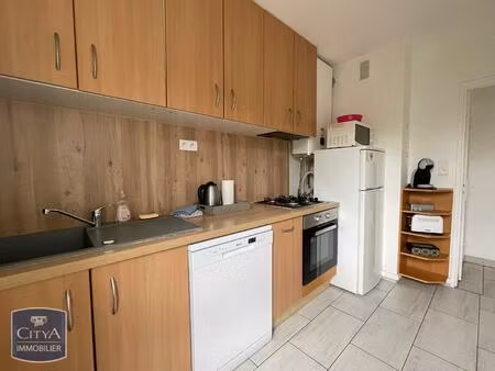 location appartement 3 pièces 52m² montauban 82000