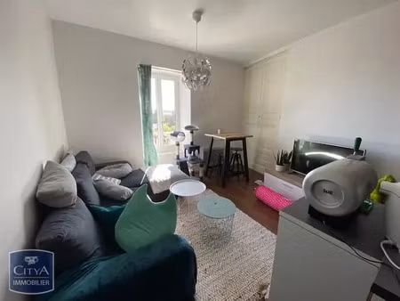 appartement à louer 2 pièces 37 m² - montpeyroux (63) - 480€