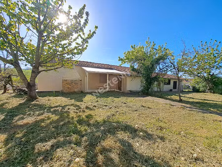 a vendre maison plain pied avec jardin et garage
