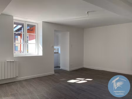 location appartement 3 pièces 57m² tarare 69170