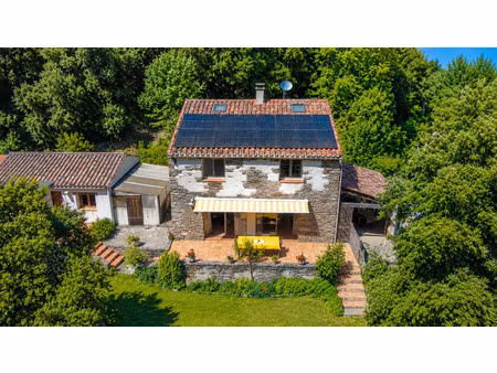 corbières vertes domaine avec habitation + 2 dépendances