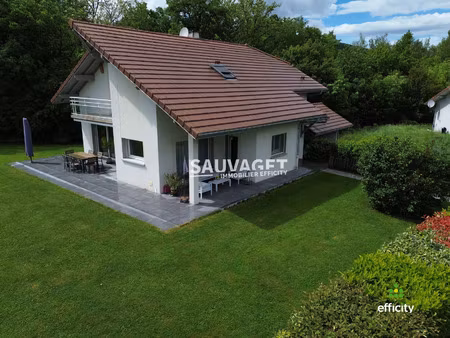 maison 7 pièces - 180 m²