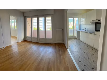 location appartement 3 pièces 68 m² à clermont-ferrand (63000)