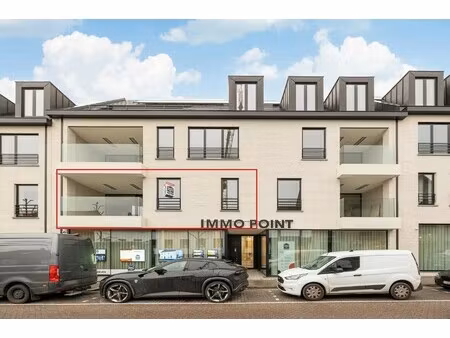 de tram a1.4 - appartement op de 1ste verdieping van 125m² met 3 slaapkamers en terras.