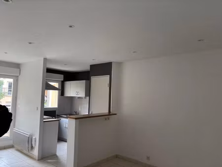 location appartement 3 pièces 53 m² à le mans (72000)