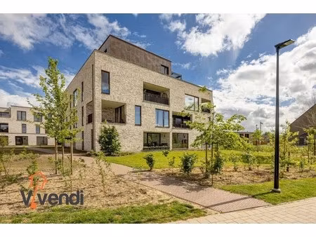 gelijkvloers appartement van 110m² met 2slpk.