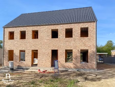 twee halfopen nieuwbouwwoningen met afwerkingsvrijheid