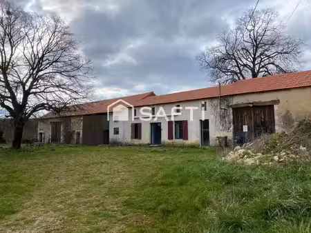 corps de ferme 500m2 sur un terrain clos 1.5 ha