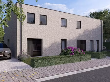 halfopen nieuwbouwwoning in doodlopende straat
