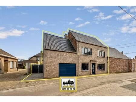 uiterst charmante woning met 3 slpks  garage en tuin