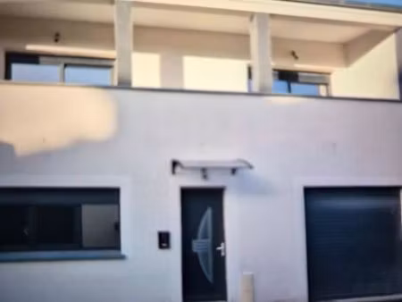 maison neuve avec garage