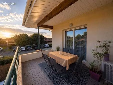 appartement - t3 traversant de 57 m² avec grand balcon  piscine et climatisation - fenouil