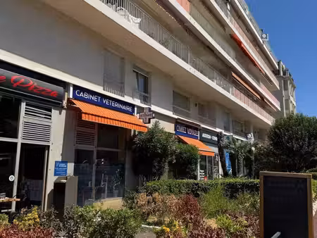 location commerce nice 06100 42m²