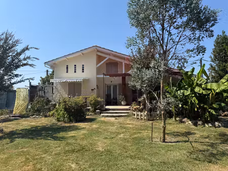 vente maison 6 pièces 142 m² le puy (33580)
