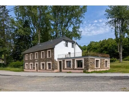 ruime woning in een oase van groen!
