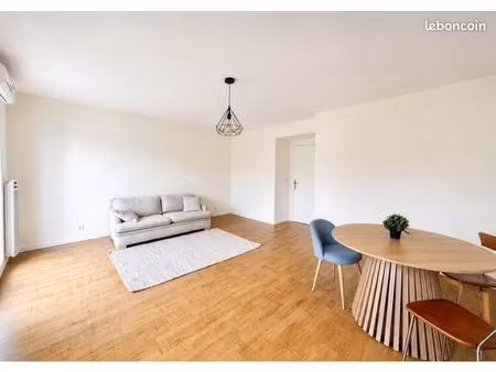 très beau 4 pièces à serris lumineux. quartier recherché