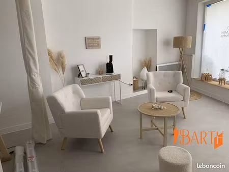 immeuble 220 m² dun-sur-auron