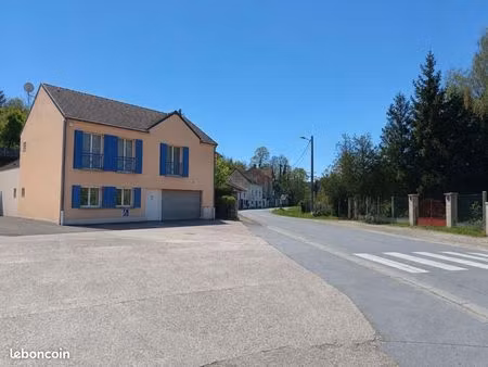 immeuble 11 pièces 230 m²
