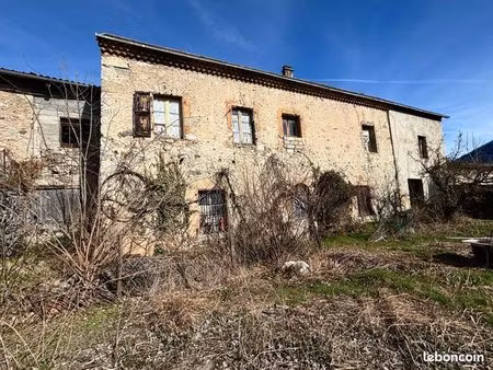 belle bâtisse à rénover