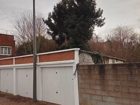 garage box stockage avec cour sur douai